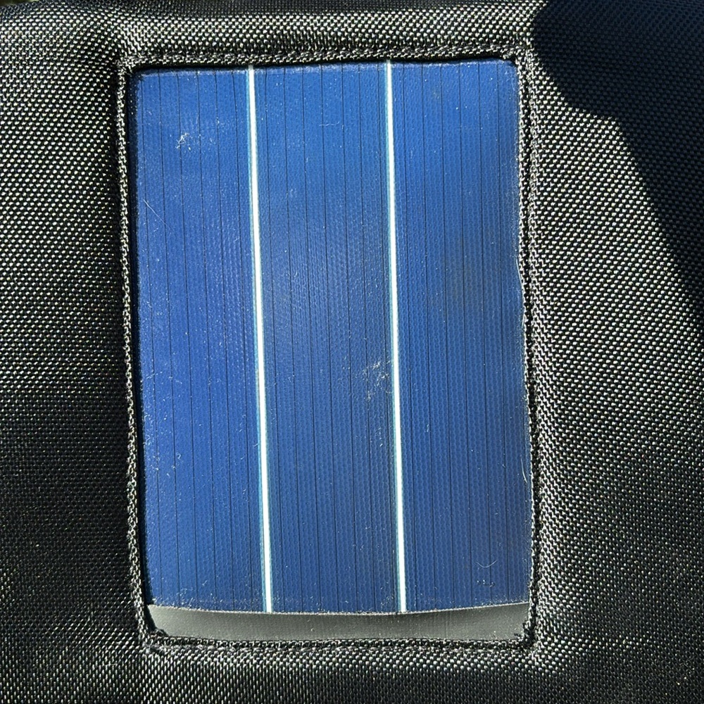 Catalyst Solar Messenger Bag. - Picture 3 of 17